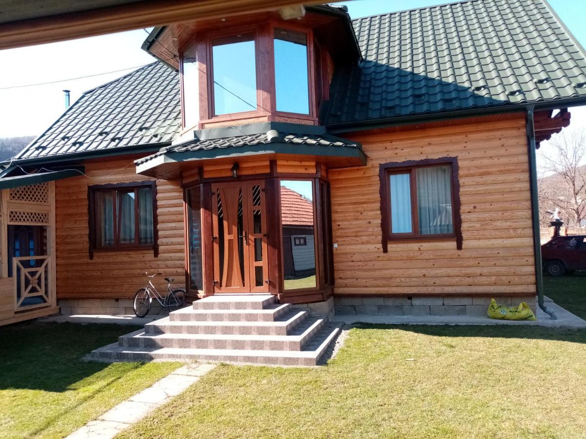 Садиба Федорчуків Гірська Хатина Sheshory Dış mekan fotoğraf
